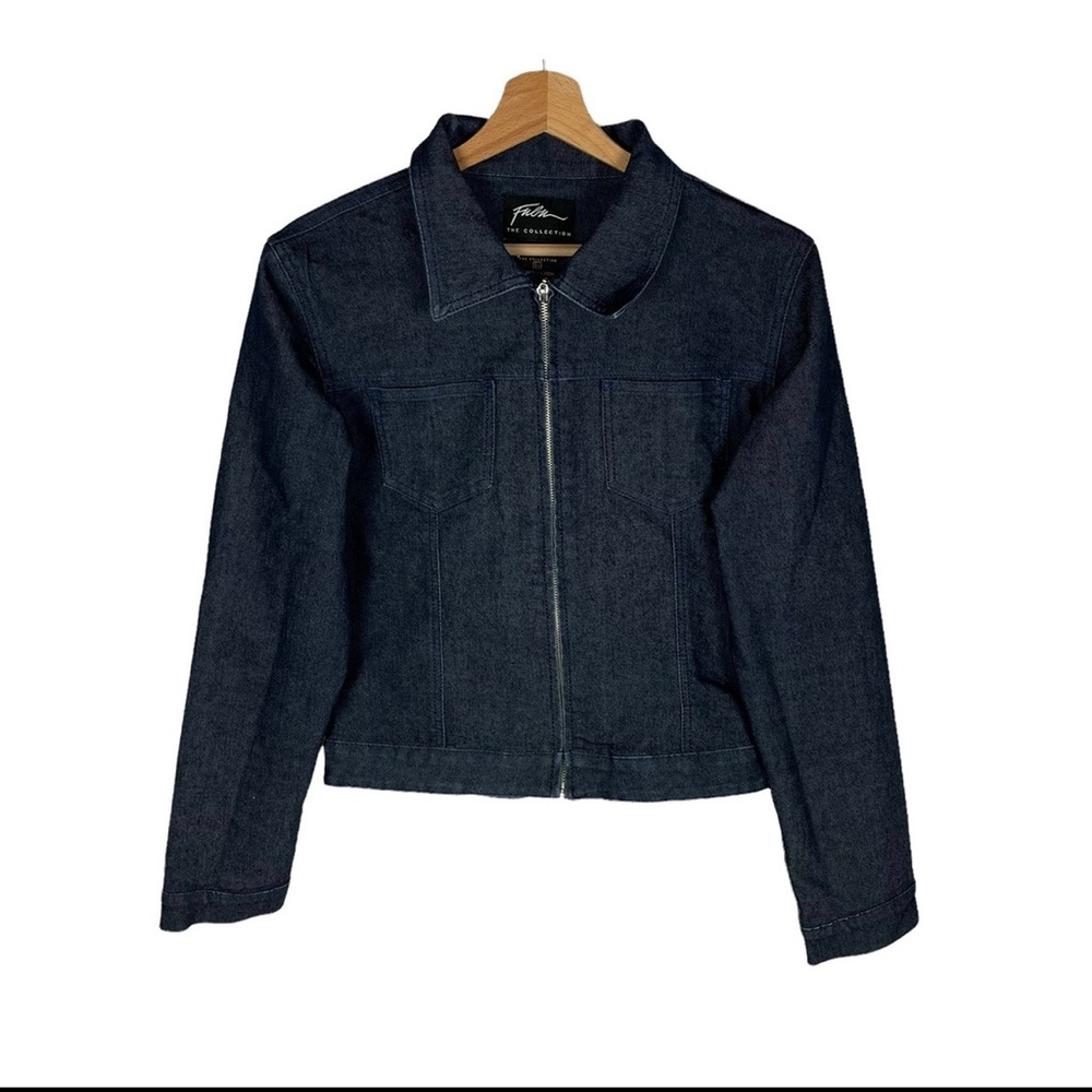 Cropped denim jacket